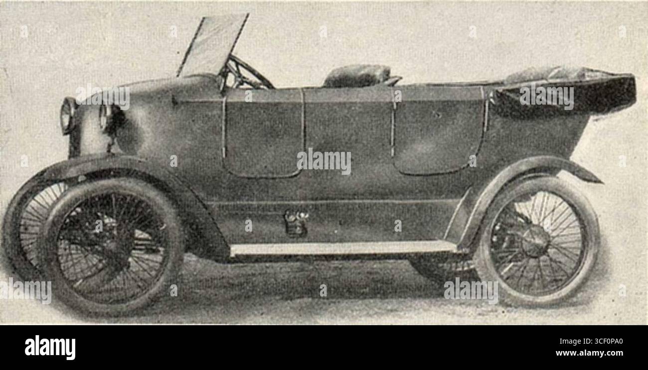 L'automobile Stelka de 1924 était propulsée par un moteur à quatre temps, deux cylindres à soupapes latérales d'une cylindrée de 1145 cm3. Cette voiture a été conçue pour la production de masse au début du XXe siècle. Banque D'Images