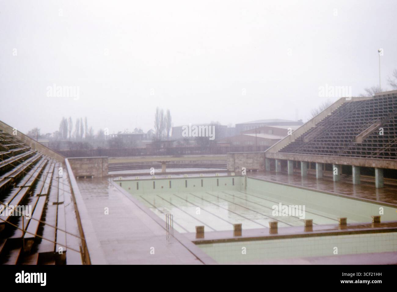 Schwimmstadion, Berlin, Olympiapark, Jeux Olympiques de 1936, piscine olympique, 1963, Guerre froide, stade historique, Allemagne, années 1960, Banque D'Images