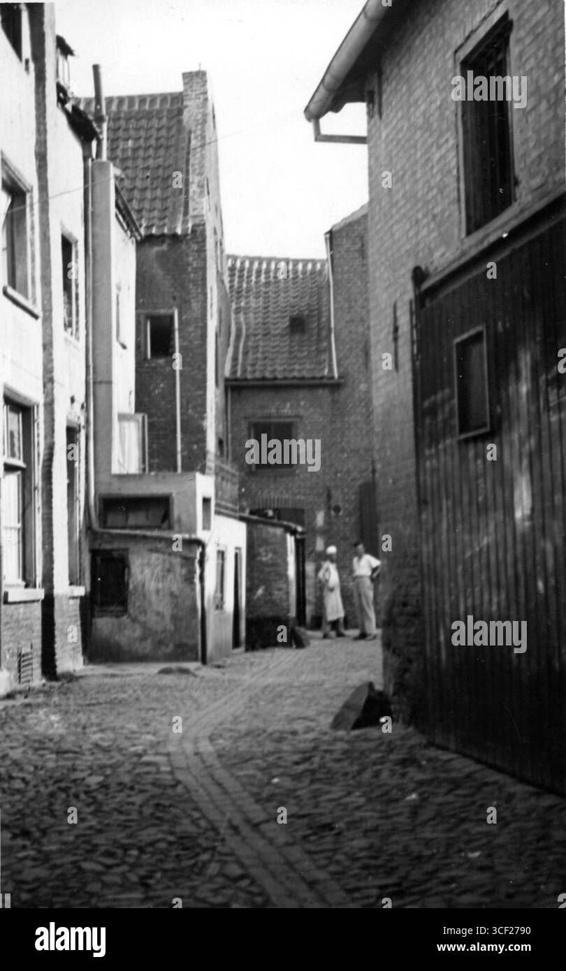 Une image de 1938 de 'Op de Miste' à Venlo, offrant un aperçu de la rue et de la vie publique dans les dernières années avant la première Guerre mondiale Banque D'Images