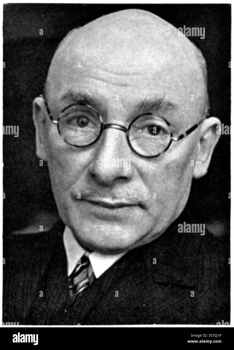 Frans Zwollo Sr., figure importante vers 1938, était actif dans l'art et l'artisanat néerlandais. Ses contributions au cours de cette période comprennent des œuvres notables dans la conception de métal et de bijoux, reflétant les normes artisanales de l'époque. Banque D'Images