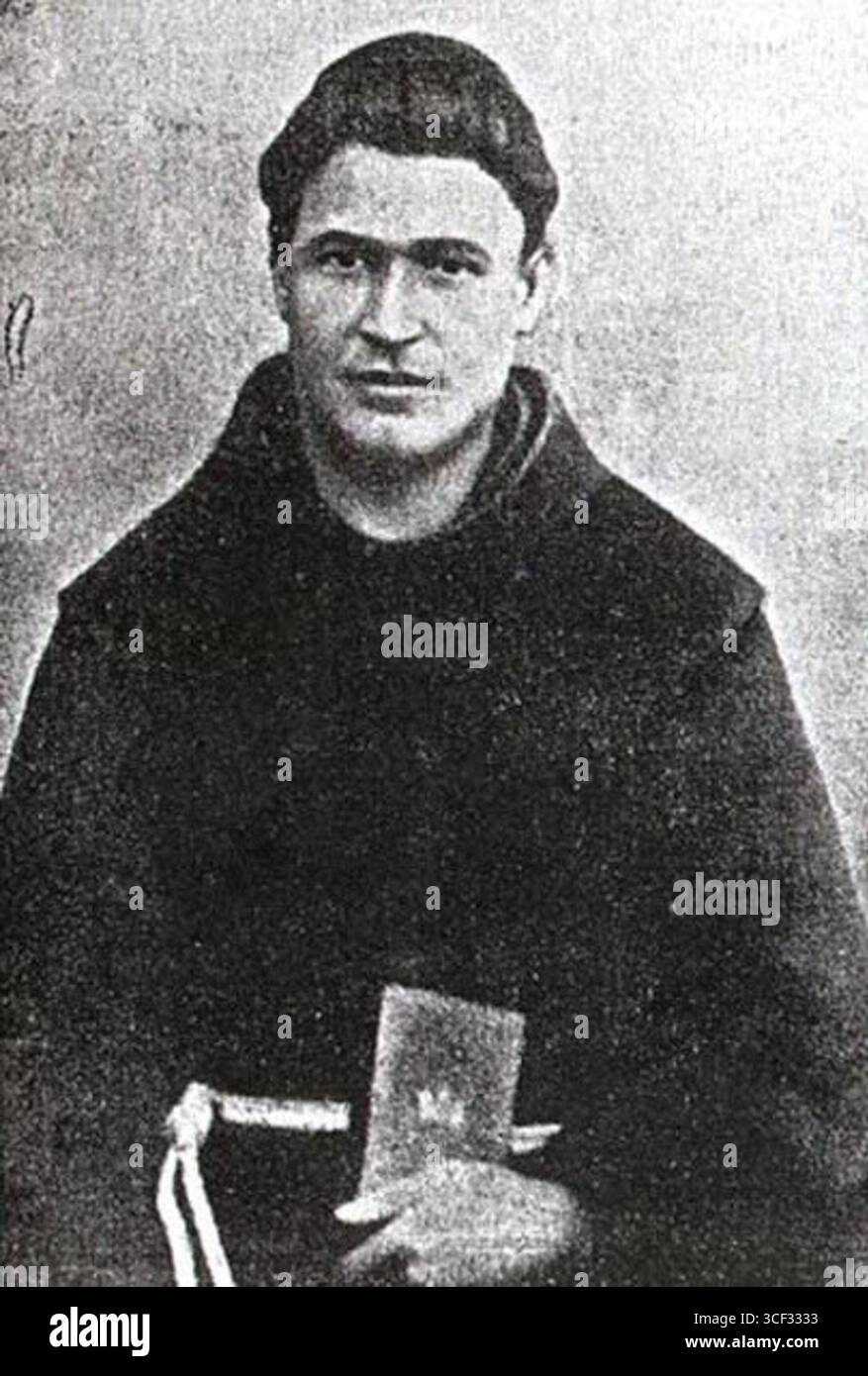 Giuseppe Maria Gambaro (1869-1900), prêtre franciscain et martyr en Chine, est représenté sur cette photo d'avant 1910. Banque D'Images