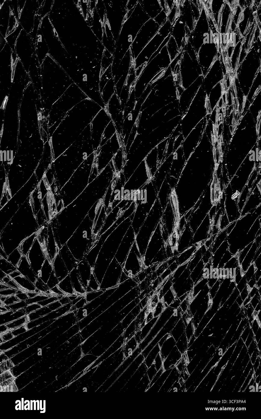 Gros plan des plis et des fissures sur l'écran LCD du smartphone ou de la tablette, à la suite de chocs, de motifs de détail et d'arrière-plan Banque D'Images