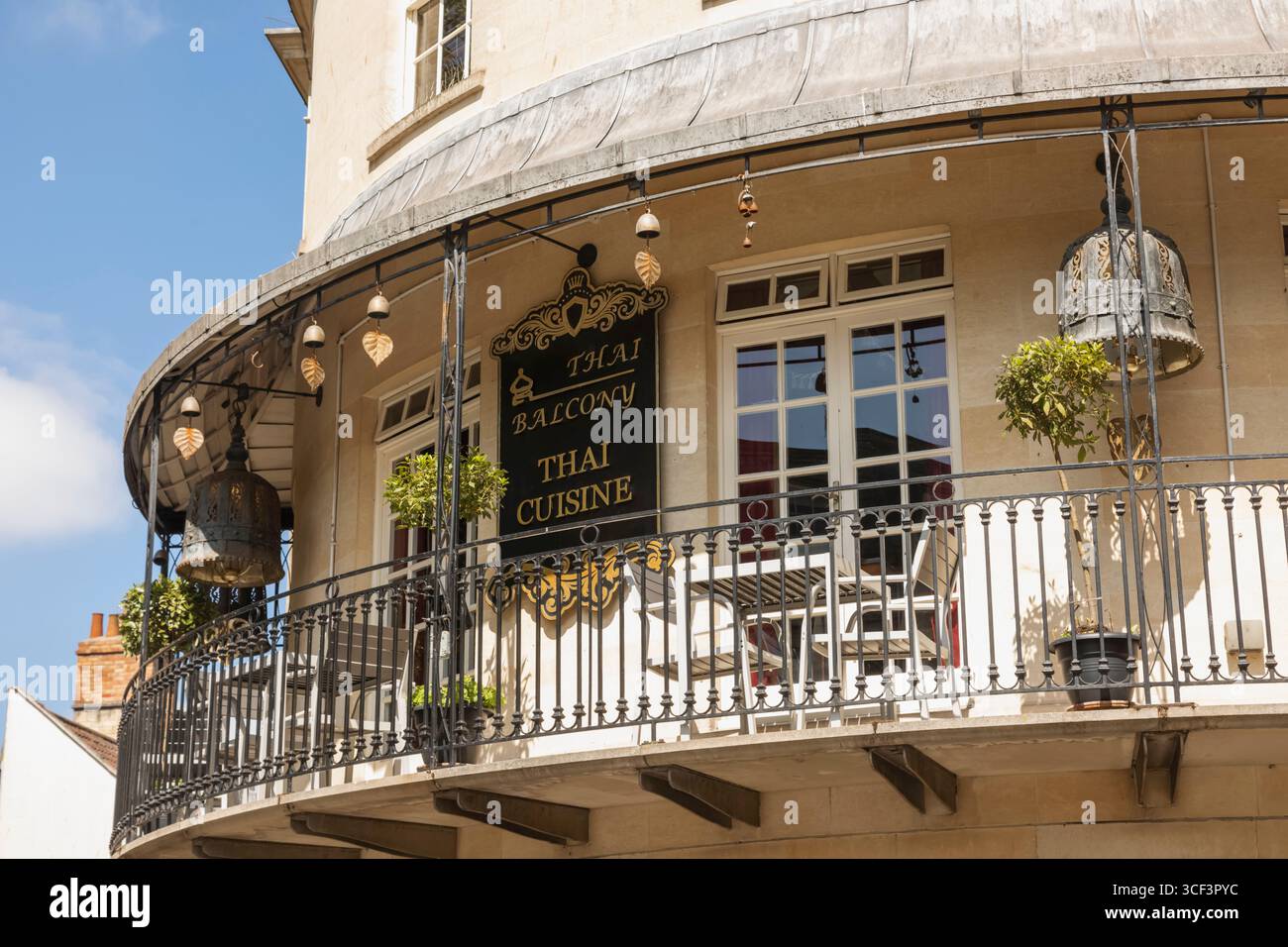 Angleterre, Somerset, Bath, Kingsmead Square, The Balcony Thai Restaurant Verander Banque D'Images