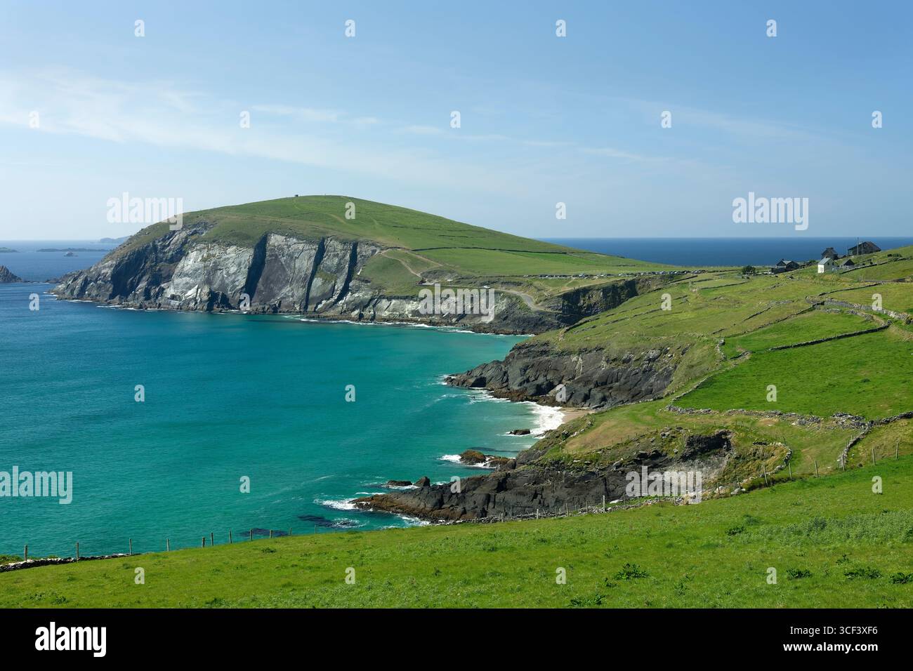 Vue du paysage côtier à Slea Head Drive, péninsule de Dingle, péninsule, Wild Atlantic Way, Province de Munster, comté de Kerry, Irlande Banque D'Images