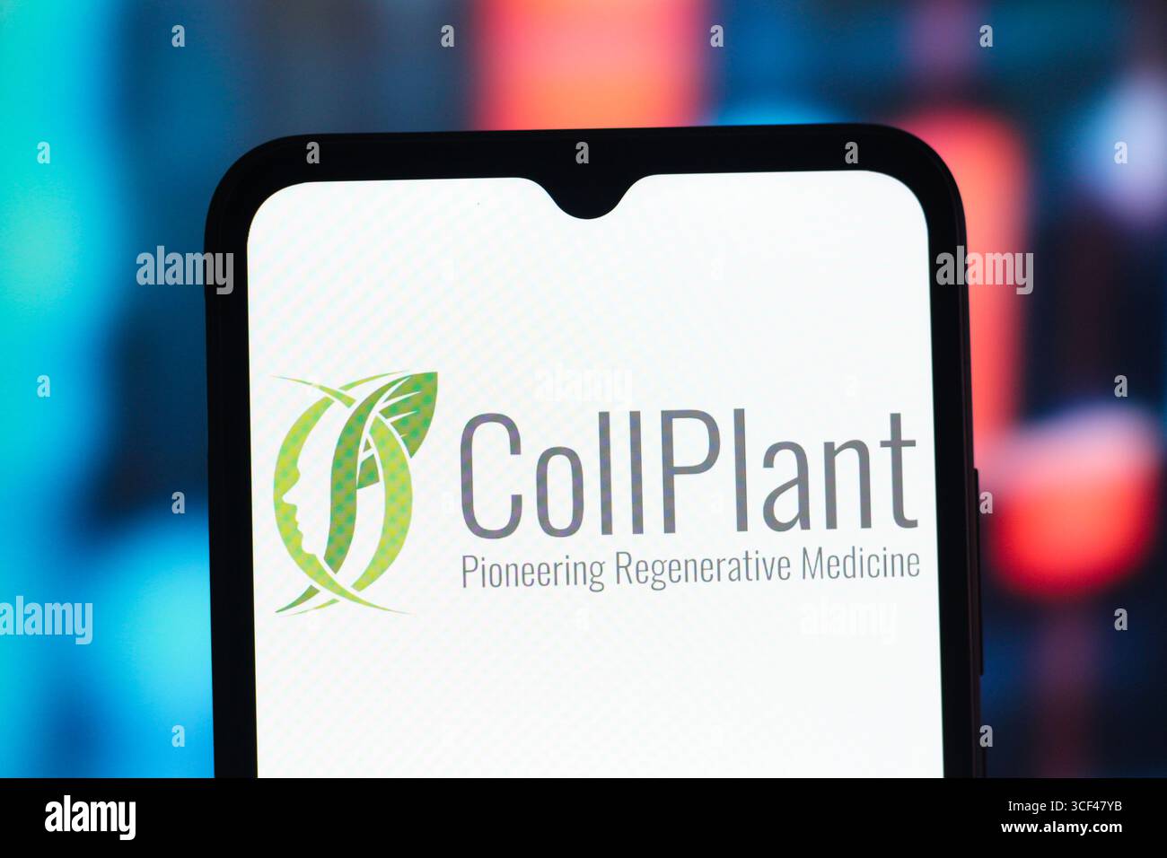 Dans cette illustration photo, le logo CollPlant biotechnologies (Coll Plant) est affiché sur un écran de smartphone. Banque D'Images Dans cette illustration photo, le logo CollPlant biotechnologies (Coll Plant) est affiché sur un écran de smartphone. Banque D'Images