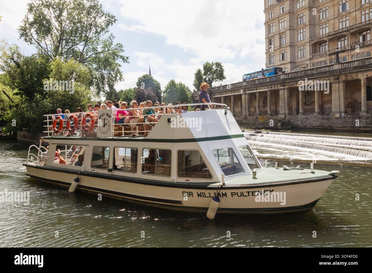 Angleterre, Somerset, Bath, excursion en bateau sur la rivière Avon Banque D'Images