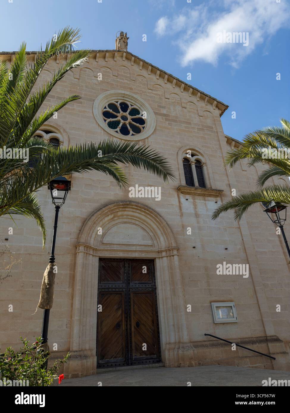 Santa Maria de Porto Cristo, église à Porto Cristo sur Majorque, Espagne. Banque D'Images