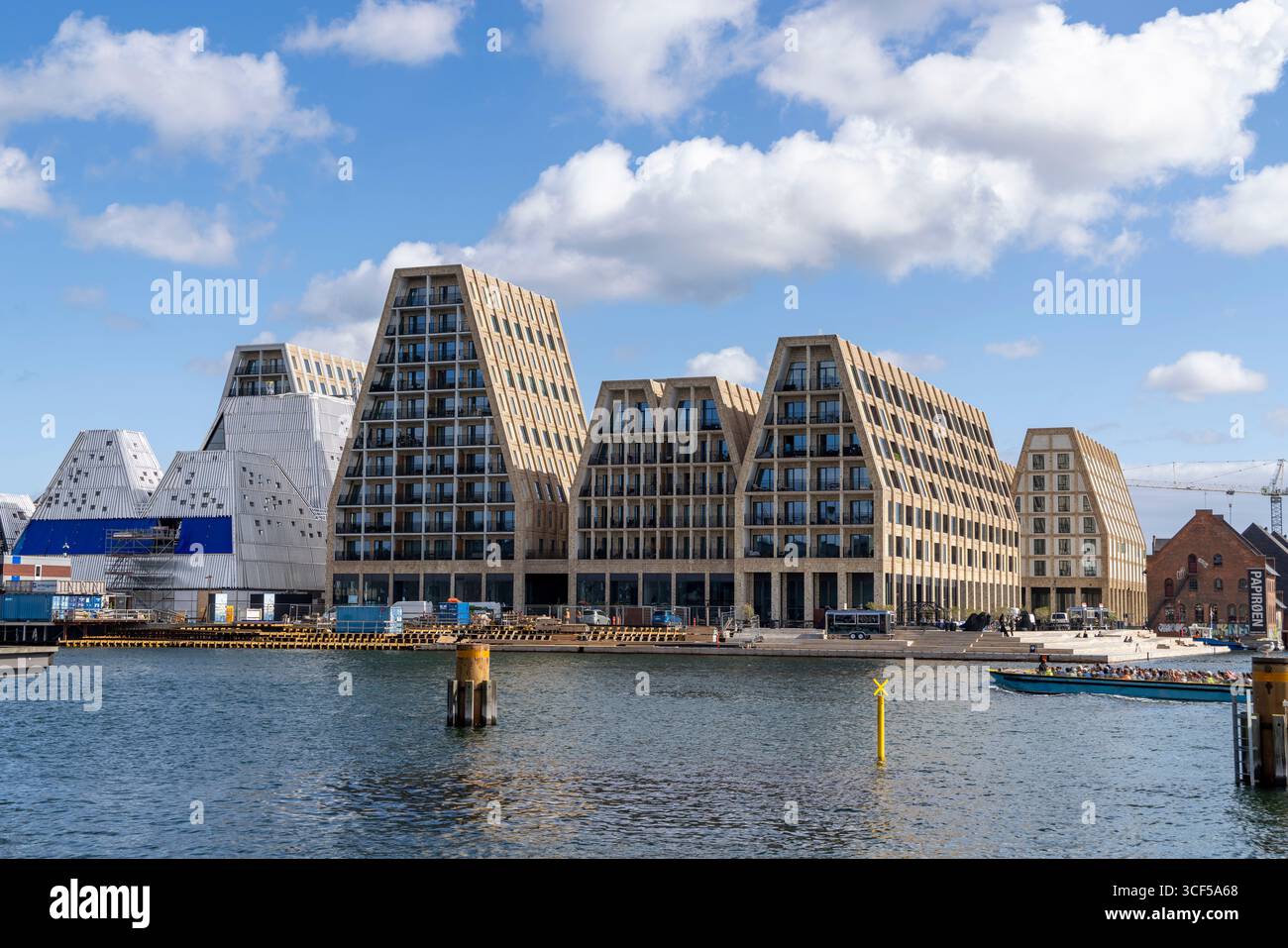 Port intérieur de Copenhague, réaménagement de l'ancienne zone industrielle de Paper Island pour fournir des appartements de quartier et de bord de mer, Danemark Banque D'Images