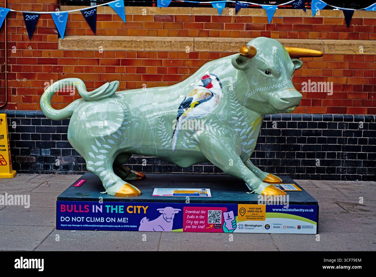 Bull in the City Art sculpture, Birmingham, West Midland, Angleterre Banque D'Images