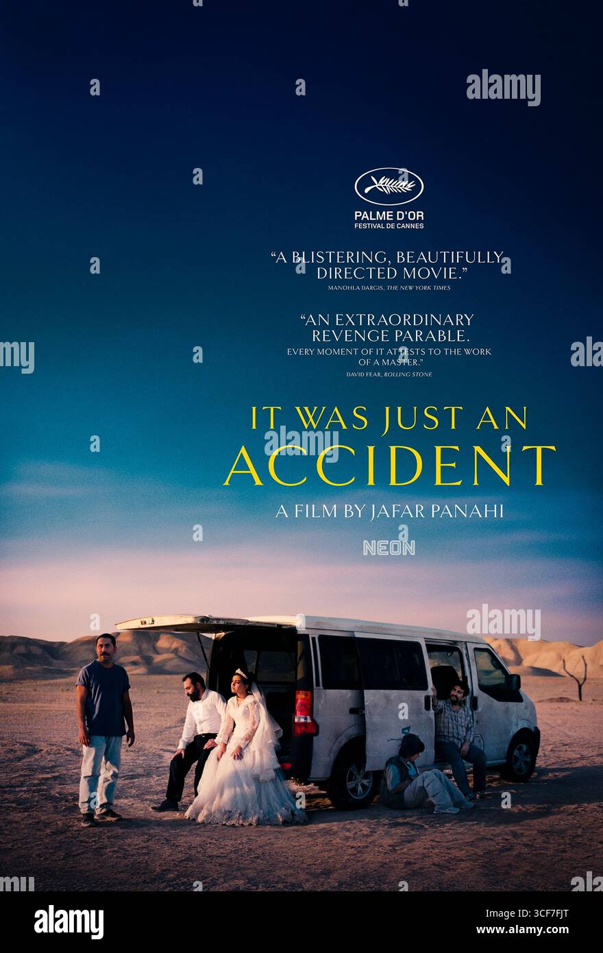C'était juste un accident (2025) réalisé par Jafar Panahi avec Vahid Mobasseri, Mariam Afshari et Ebrahim Azizi. Un petit incident déclenche une réaction en chaîne de problèmes toujours croissants. Affiche avancée AMÉRICAINE UNIQUEMENT POUR USAGE ÉDITORIAL. Crédit : BFA / A24 Banque D'Images
