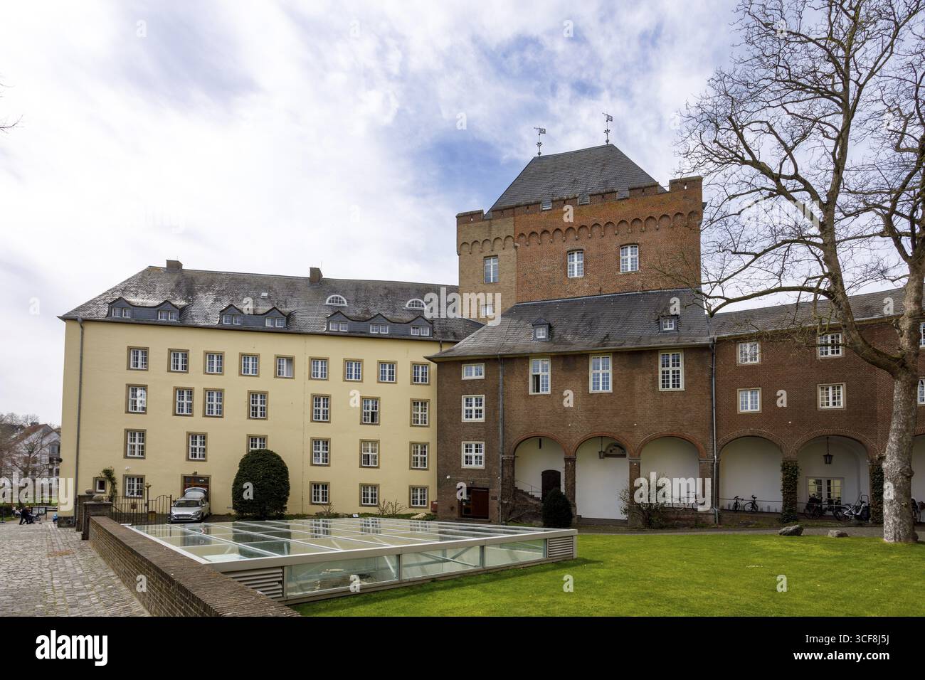 Schwanenburg sur le Schlossberg à Kleve, Tribunal de district, Kleve, Rhénanie du Nord-Westphalie, Allemagne Banque D'Images