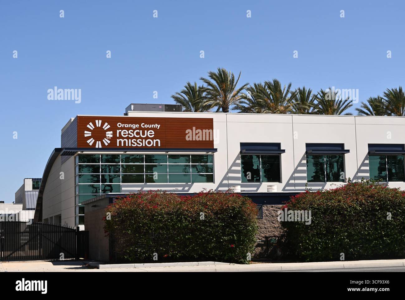 TUSTIN, CALIFORNIE - 18 août 2025 : Orange County Rescue Mission est un programme religieux de transformation de la vie conçu pour les individus et les familles exp Banque D'Images