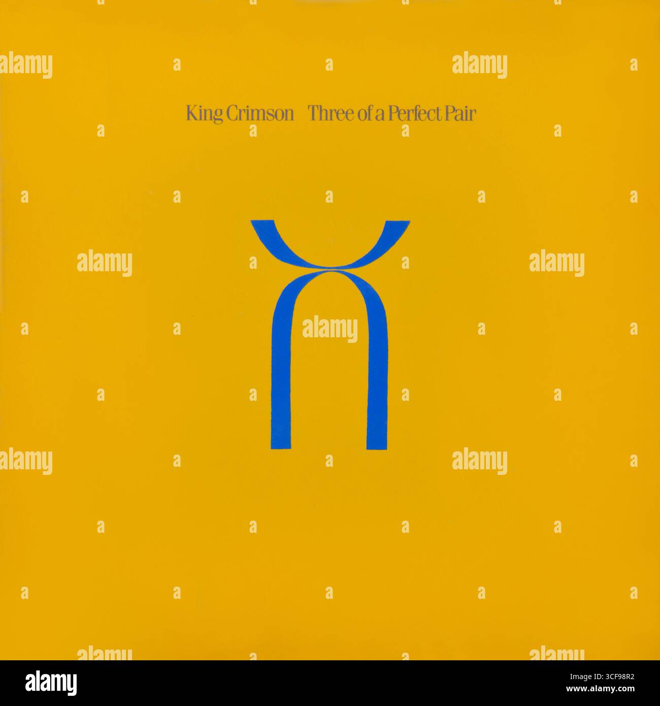 King Crimson - Three of A Perfect Pair - couverture de l'album vinyle -1984 Banque D'Images