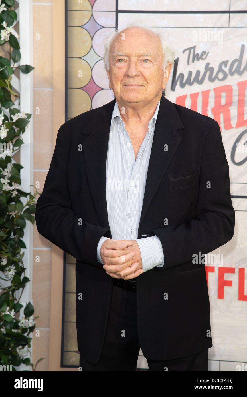 Londres, Royaume-Uni. 21 août 2025. Sur la photo : Paul Freeman assiste à la première britannique de « The Thursday Murder Club » aux jardins de Leicester Square. Crédit : Justin Ng/Alamy Live News Banque D'Images