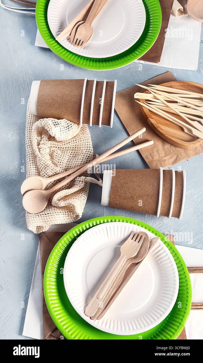 Ustensiles écologiques naturels. Mode de vie durable. Concept sans plastique. Recyclage et concept zéro déchet Banque D'Images