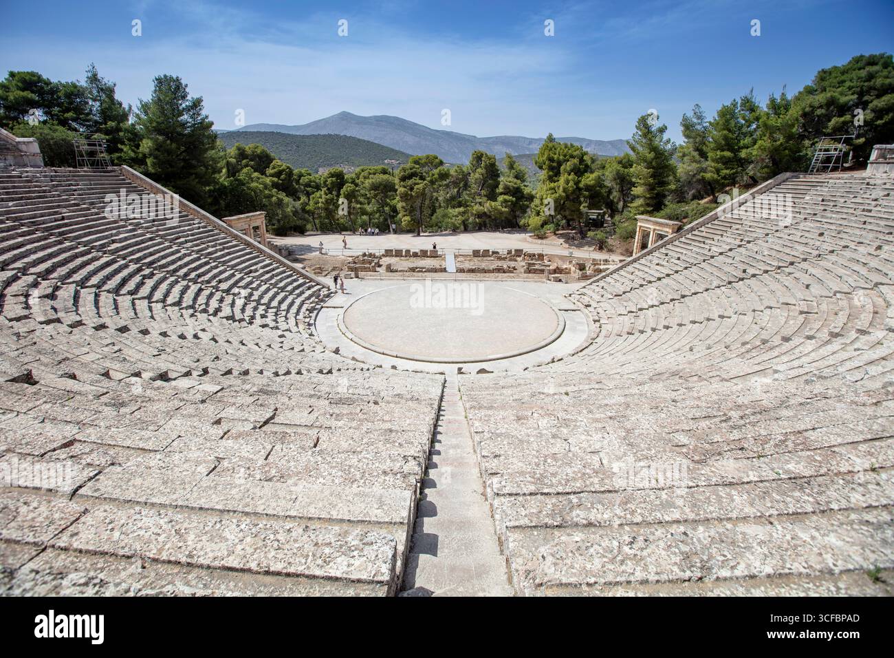 Site archéologique d'Épidaure en Grèce, célèbre théâtre grec antique et sanctuaire d'Asclépios dans le Péloponnèse Banque D'Images