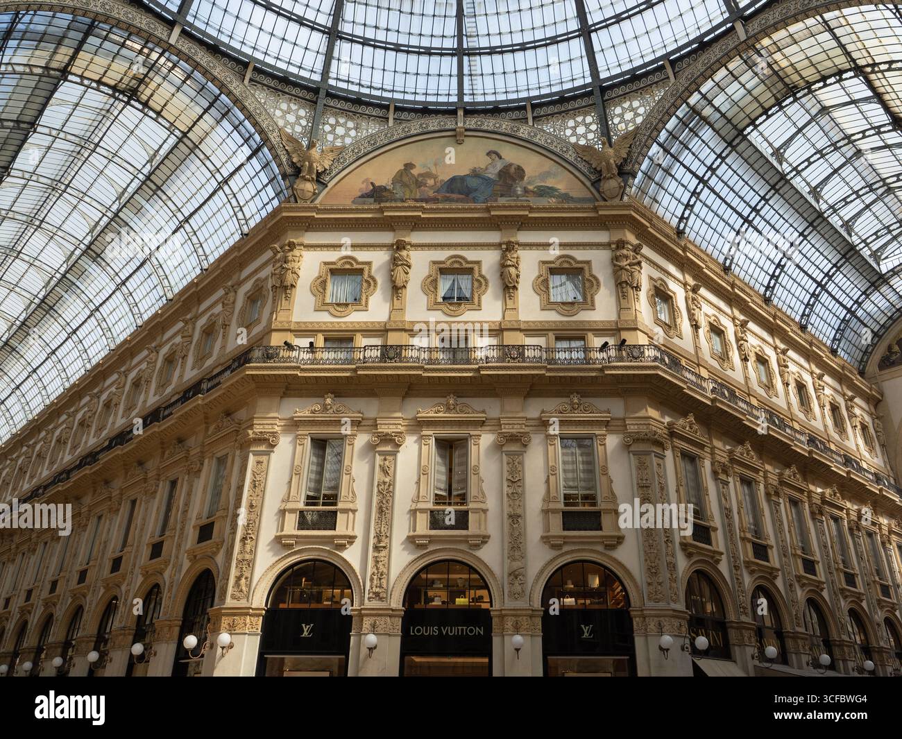 Galleria Vittorio Emanuele II, élégant centre commercial à Milan, Italie Banque D'Images