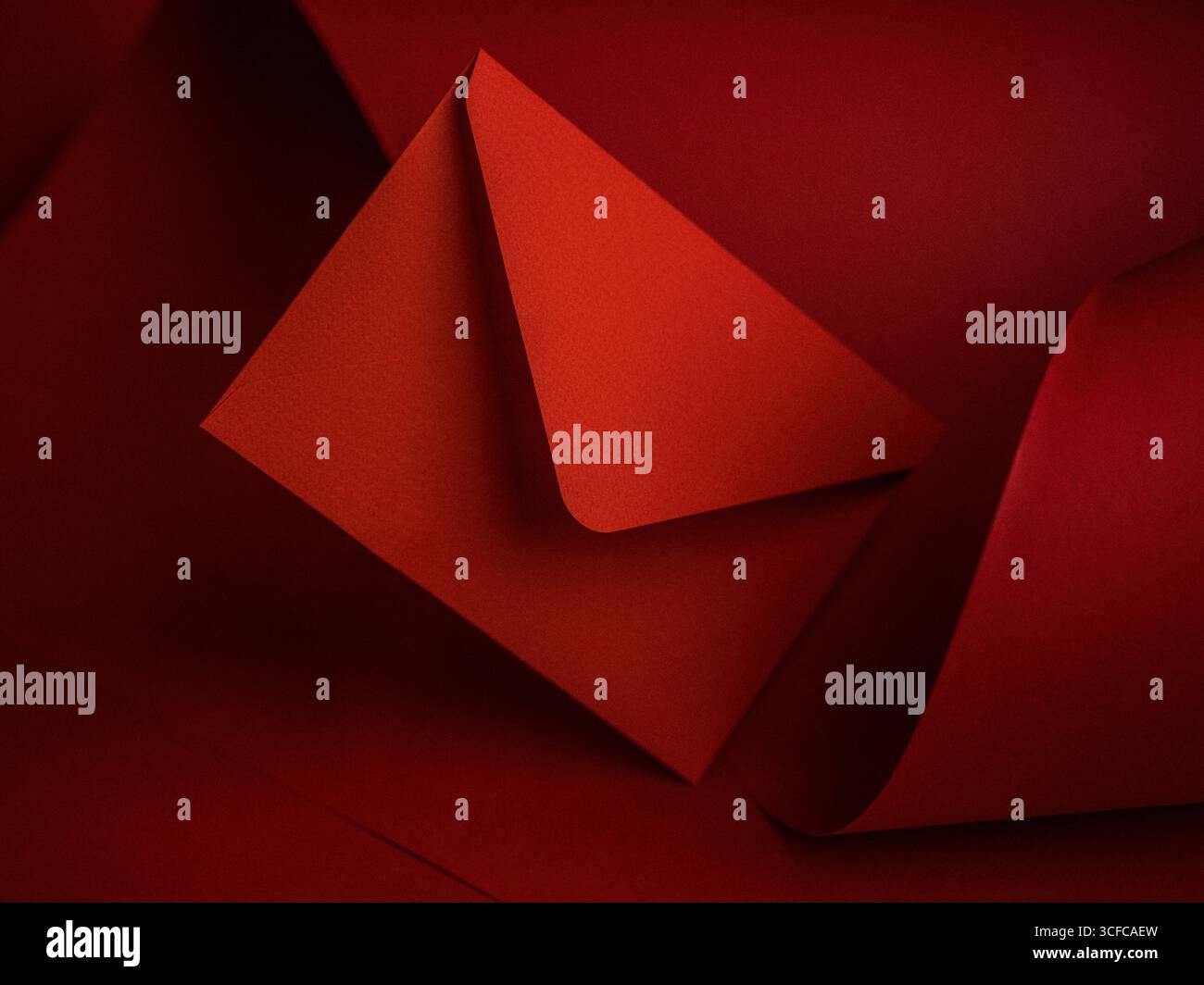 Enveloppe papier rouge de haute qualité Banque D'Images