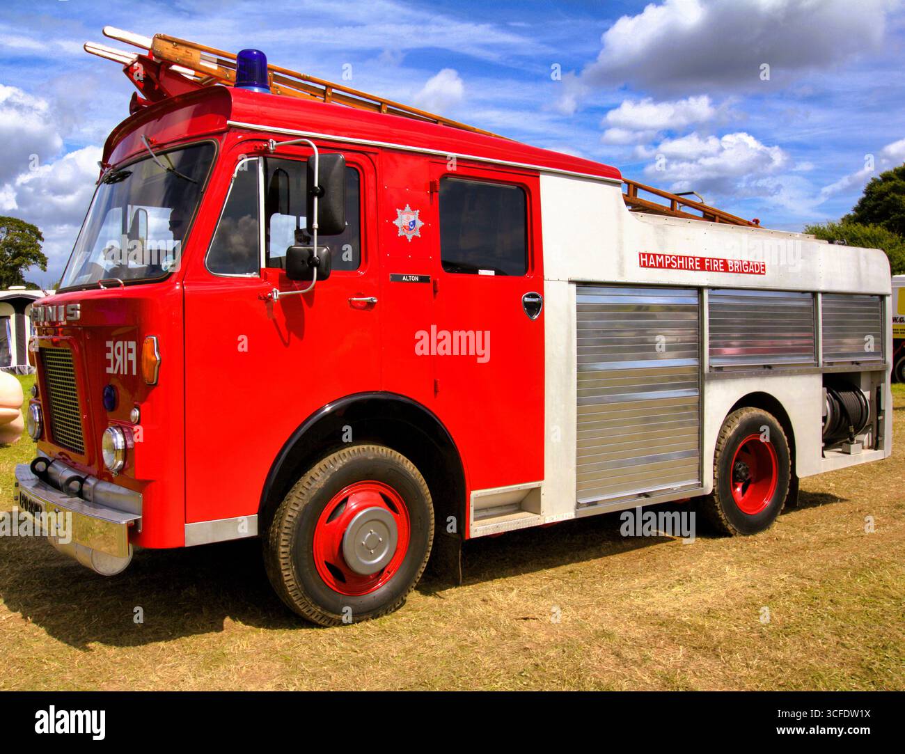 Un pompier Dennis d de la brigade de pompiers du Hampshire de 1977 Banque D'Images