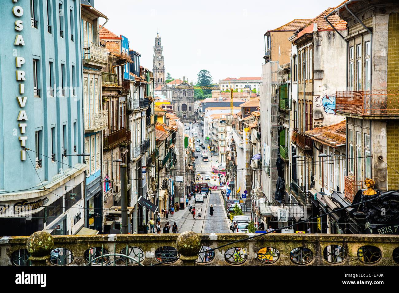Porto, Portugal - 9 juillet 2025 : la vue sur la rue à Porto Portugal Banque D'Images