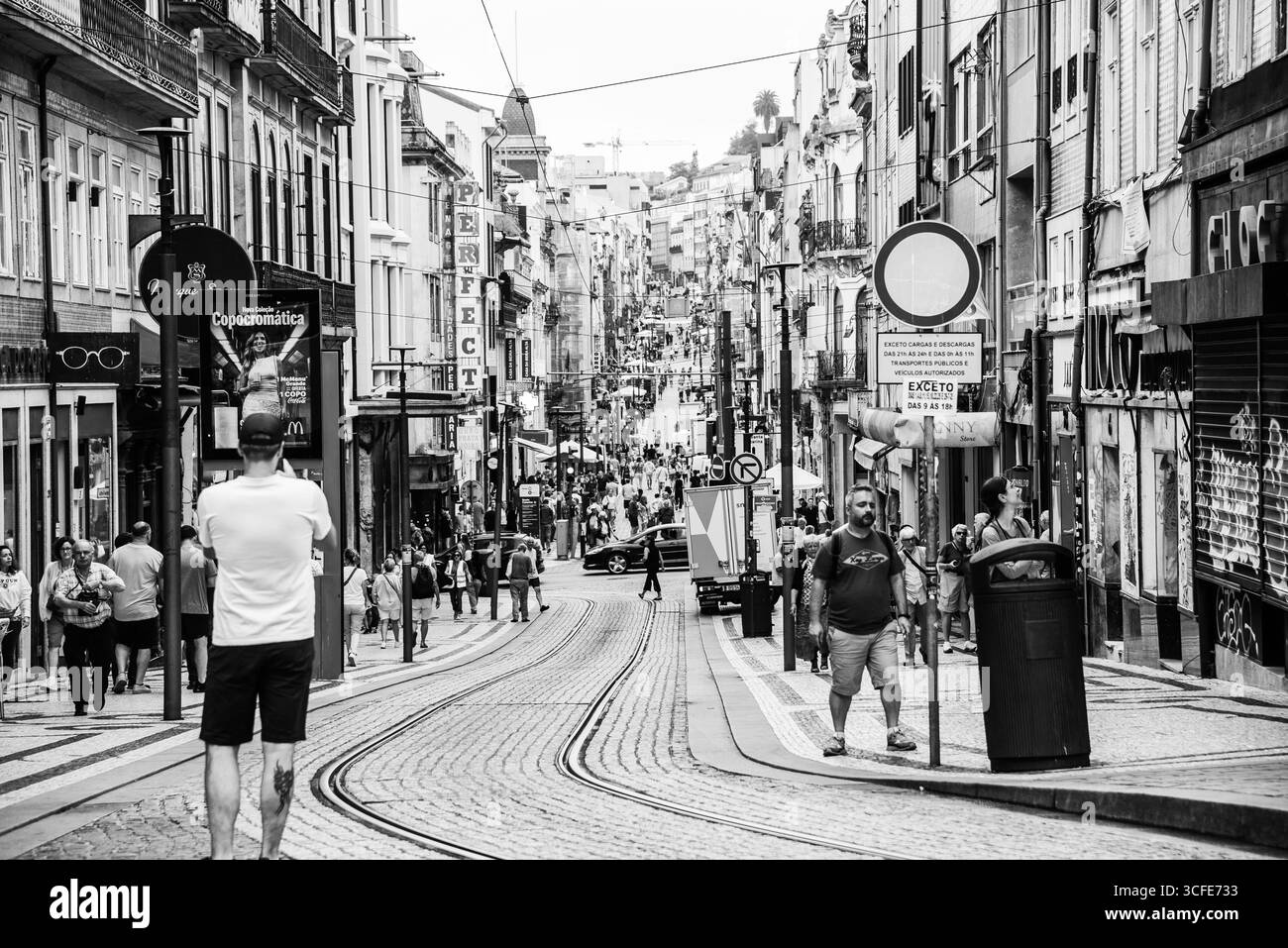 Porto, Portugal - 9 juillet 2025 : la vue sur la rue à Porto Portugal Banque D'Images