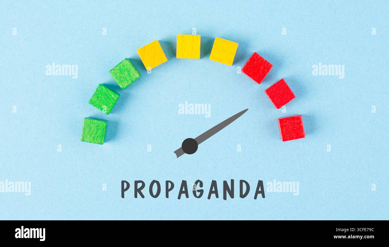 Propagande en cours, faits et fausses nouvelles, concept de théorie du complot, médias et manipulation, contrôle de l'esprit Banque D'Images