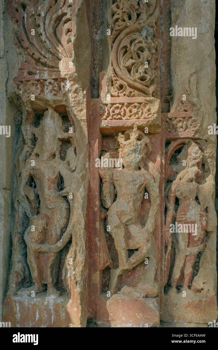 02 15 2010 sculpture sur pierre à Mandir Khed-Roda le groupe de monuments comprend sept temples hindous datés du VIIIe-IXe siècle.Khed Chandarni Himatnagar Sabar Banque D'Images