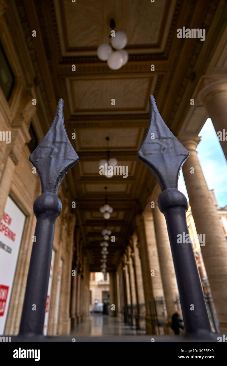 Vue sur la galerie Alberto Sordi. Rome, Italie Banque D'Images