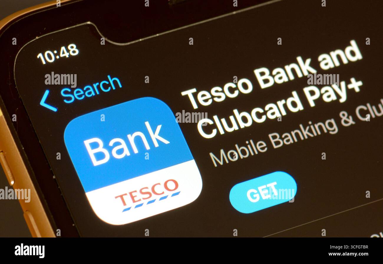 Tesco Bank et Clubcard Pay+ app dans l'App Store d'Apple Banque D'Images