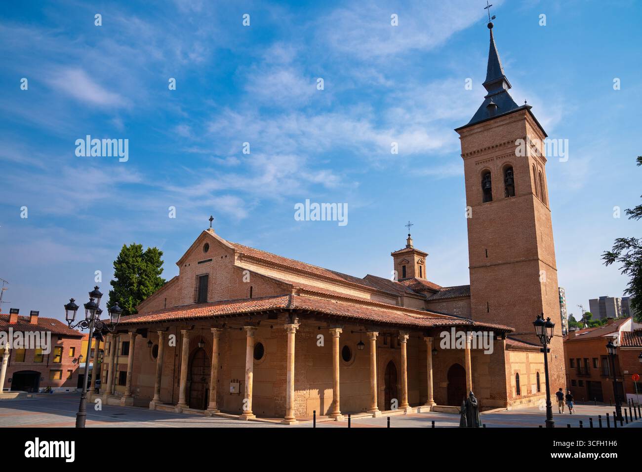 Vue extérieure de la cathédrale Santa María à Guadalajara, Espagne Banque D'Images