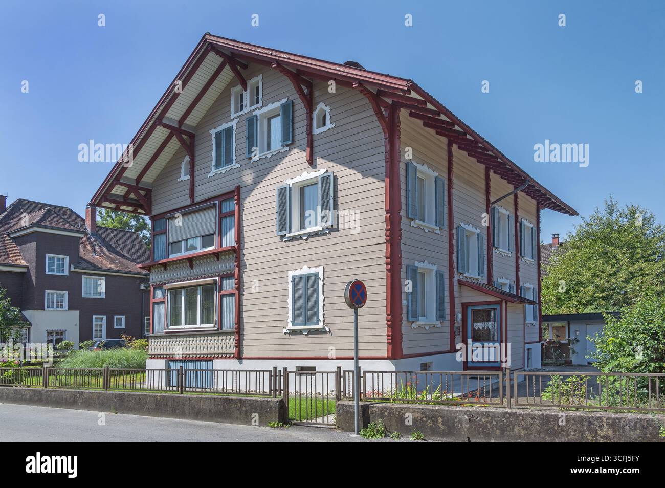 Elégante villa, maison en bois, Dornbirn, Vorarlberg, Autriche Banque D'Images