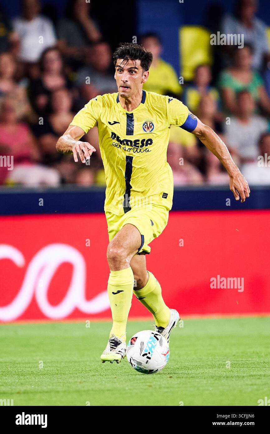 VILLARREAL, ESPAGNE - 15 AOÛT : Gerard Moreno de Villarreal CF lors du match LaLiga EA Sports entre Villarreal CF et Real Oviedo à l'Estadio de la Banque D'Images