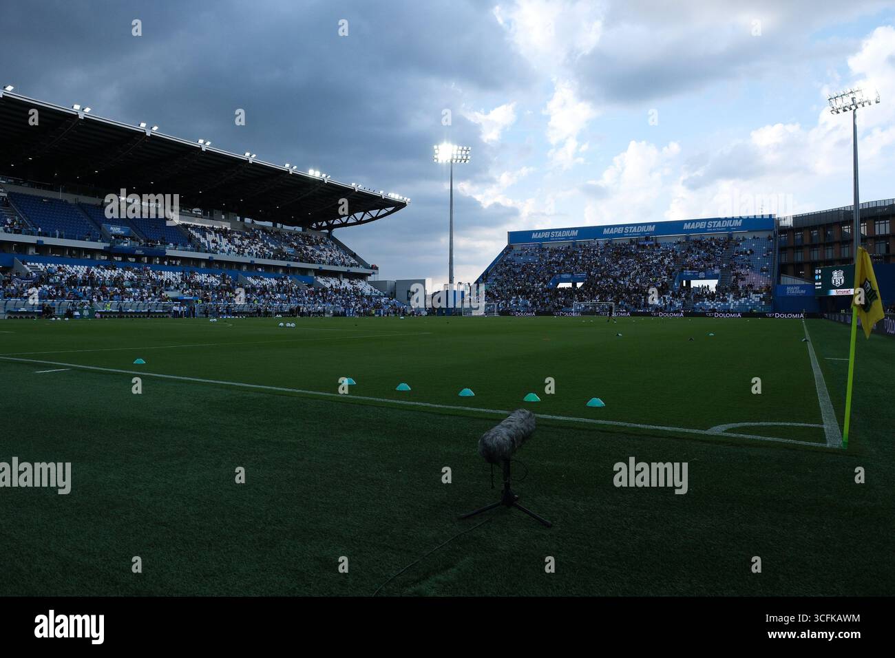Reggio Emilia, Italie. 23 août 2025. Atmosfere au stade Mapei avant le match de football entre l'US Sassuolo Calcio et la SSC Napoli, MD1 du championnat italien de football Serie A Enilive 2025/2026 au stade Mapei le 23 août 2025, Reggio Emilia, Italie. Crédit : Roberto Tommasini/Alamy Live News Banque D'Images