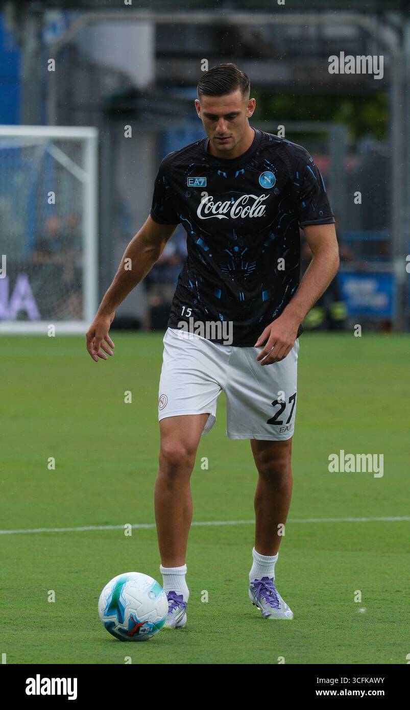 Reggio Emilia, Italie. 23 août 2025. Lorenzo Lucca de SSC Napoli lors du match de football entre l'US Sassuolo Calcio et SSC Napoli, MD1 de Serie A Enilive championnat d'Italie de football 2025/2026 au Mapei Stadium le 23 août 2025, Reggio Emilia, Italie. Crédit : Roberto Tommasini/Alamy Live News Banque D'Images