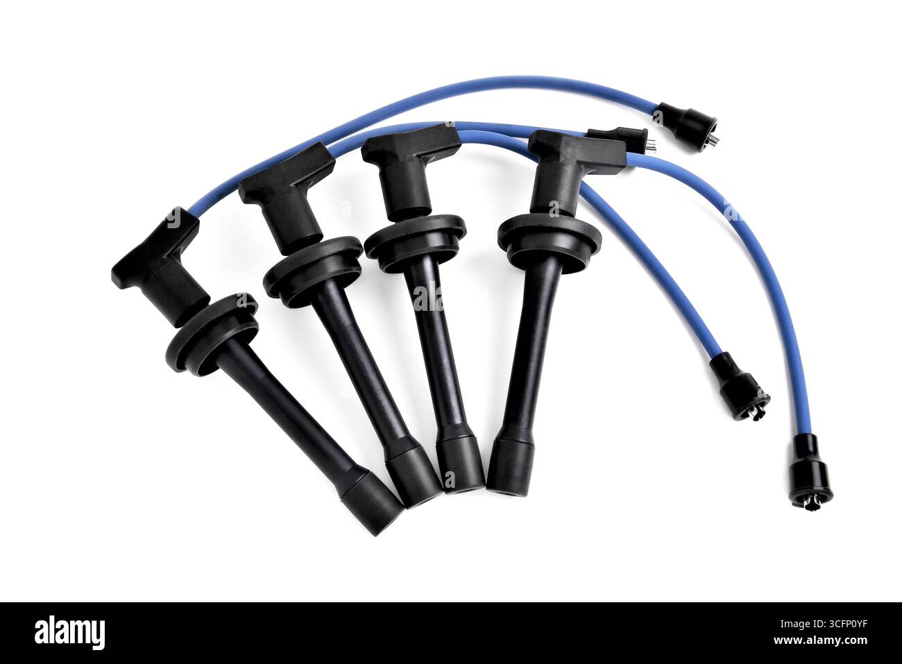 fils de bougie d'allumage haute tension de voiture, pièce de voiture pour le système électrique, gros plan, mise au point sélective Banque D'Images