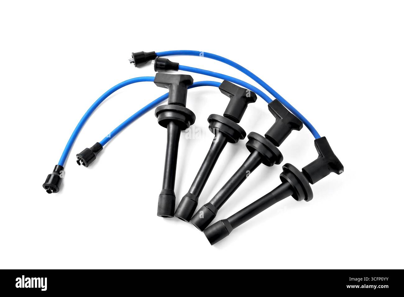 fils de bougie d'allumage haute tension de voiture, pièce de voiture pour le système électrique, gros plan, mise au point sélective Banque D'Images