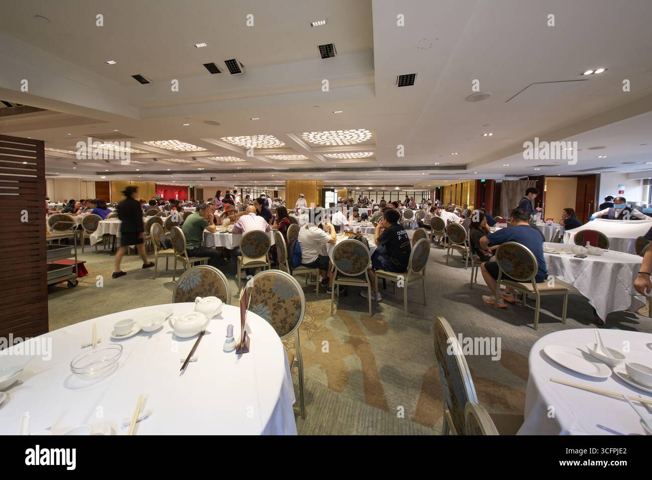 Hong Kong, 24 août 2025 : restaurant Metropol à l'Amirauté, un mois avant sa fermeture le 27 septembre 2025. Banque D'Images