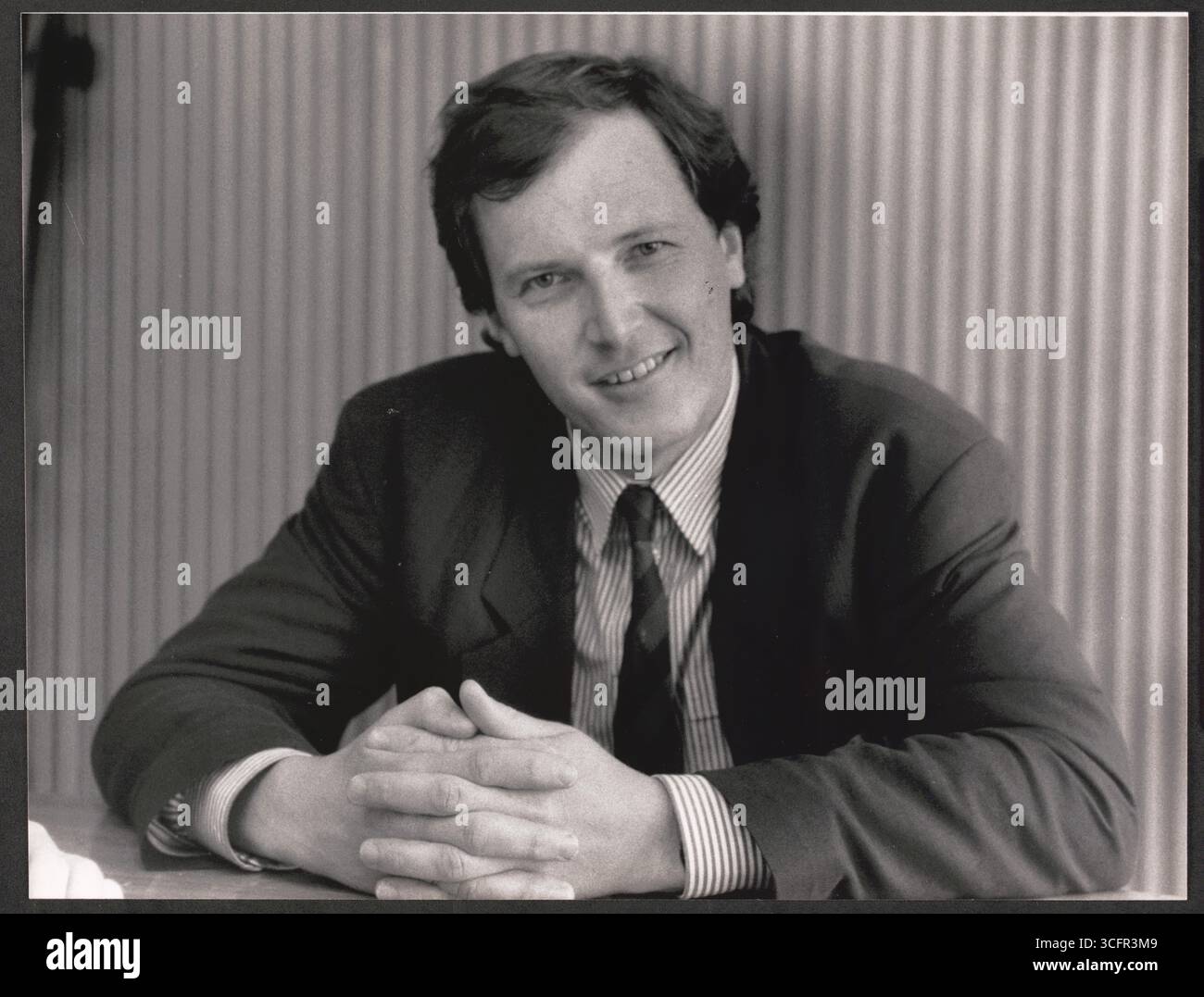 Portrait des diplomingenieurs und SPD-Politikers Christoph Blume (*01.06.1952 / +06.10.2013) - Blume War u.a. Baudezernent in Bielefeld (ab 1985) und Köln (1990 - 1996), fungierte ab 1996 als Stadtdirektor in Geschäftsführer und wurde 2001 einer der Düsseldorfer des Düsseldorf Flughafens und dort im Jahr 2006 Sprecher der Geschäftsführung. - Foto vom 23.05.1990 Banque D'Images