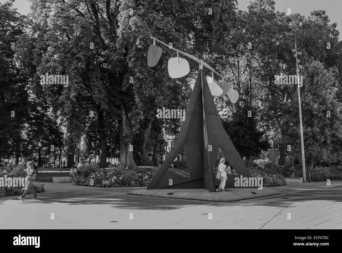 'Horizontal' de Alexander Calder, Rouen, Normandie, France Banque D'Images