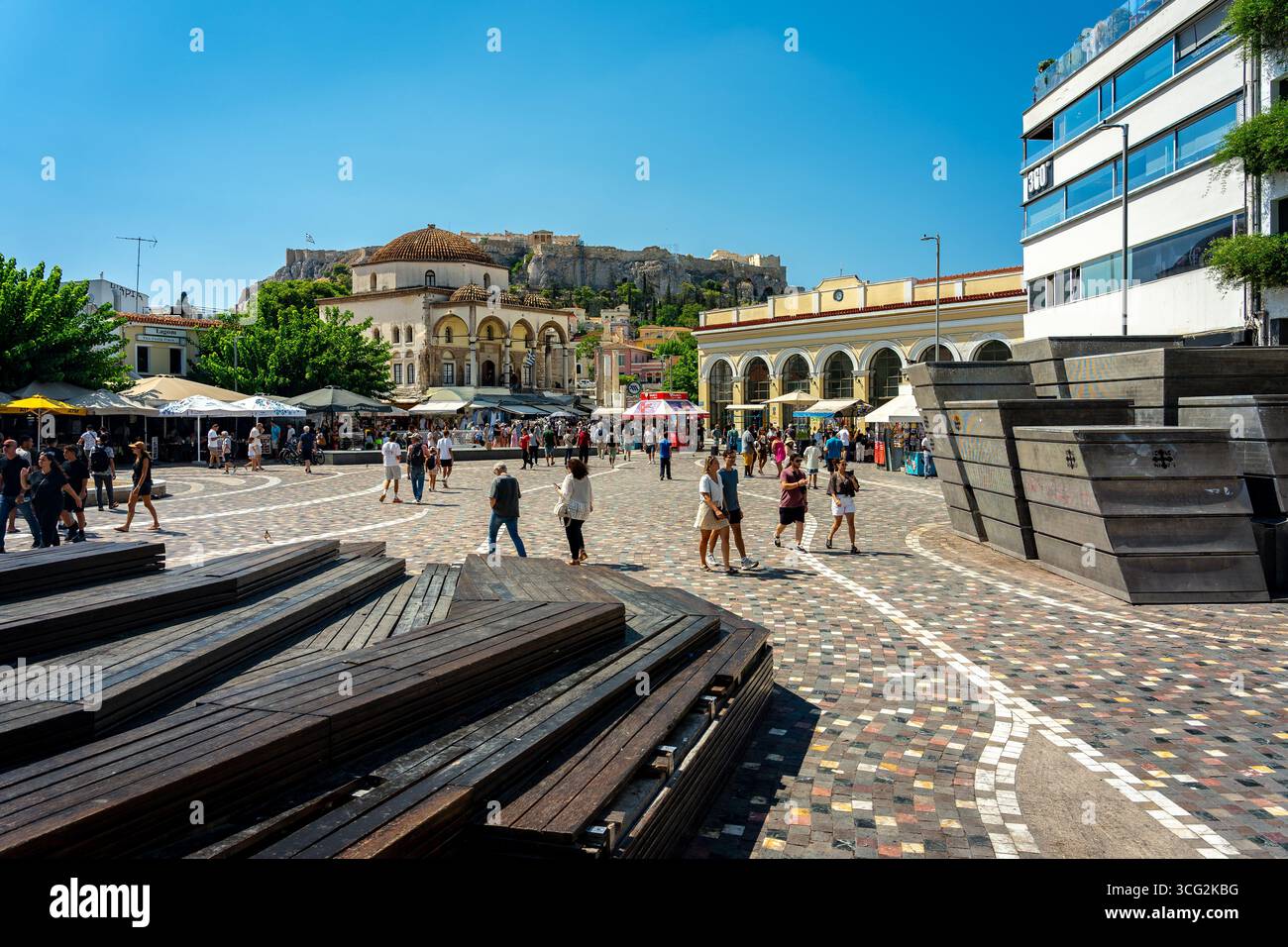 Athènes, Grèce - place Monastiraki avec Acropole Parthénon en arrière-plan Banque D'Images