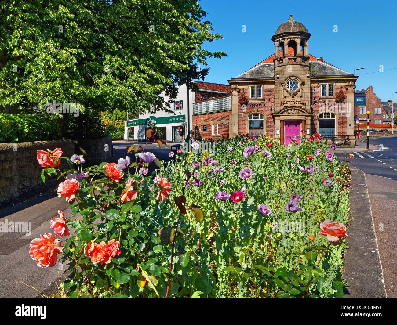 Royaume-Uni, West Yorkshire, Wakefield, Horbury, Highfield Road, Old Bank Building. Banque D'Images