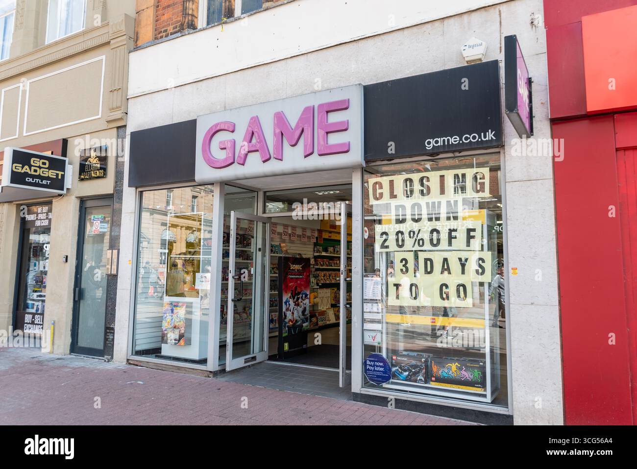 Magasin de jeux à High Street de Southend on Sea, Essex, Royaume-Uni, fermeture dans 3 jours. Clôture de la vente et compte à rebours jusqu'à la clôture. Game Retail Ltd Banque D'Images