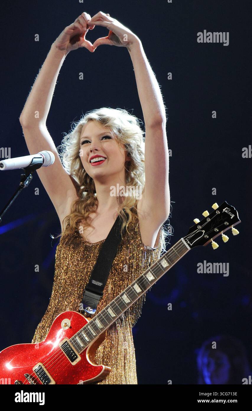 COLUMBUS, OH , FL - 7 juin : Taylor Swift effectue au Nationwide Arena, le 7 juin 2011 à Columbus, Ohio : Taylor Swift Banque D'Images