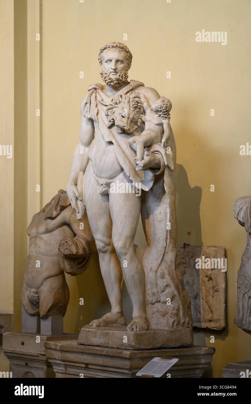 Rome. Italie. Hercule avec Telephos nourrisson, 2e copie C AD, probablement d'un original hélénistique tardif. Museo Chiaramonti. Musées du Vatican. Musei Vaticani Banque D'Images