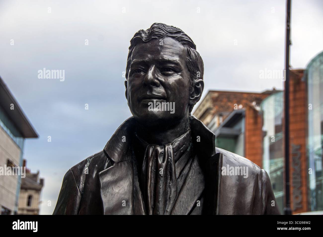 Statue de Brian Epstein (1934-1967), le gérant des Beatles, marque les gens qui ont fait les Beatles Banque D'Images