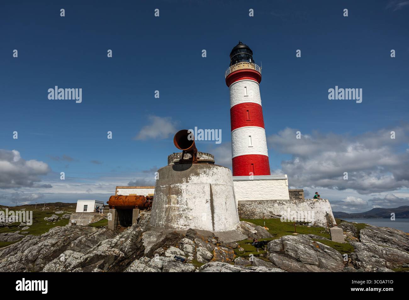 Eilean Glas Ligtlhouse, une vue depuis la mer, par une journée ensoleillée Banque D'Images