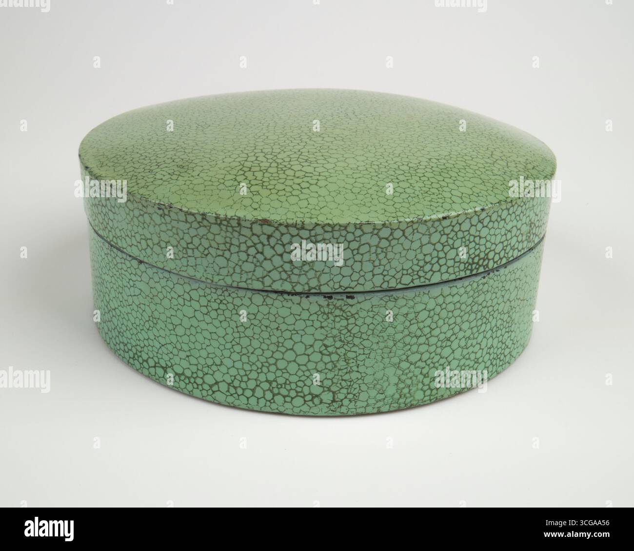 Antique 1920-30s Art déco imitation Shagreen papier maché de laque boîte. Banque D'Images