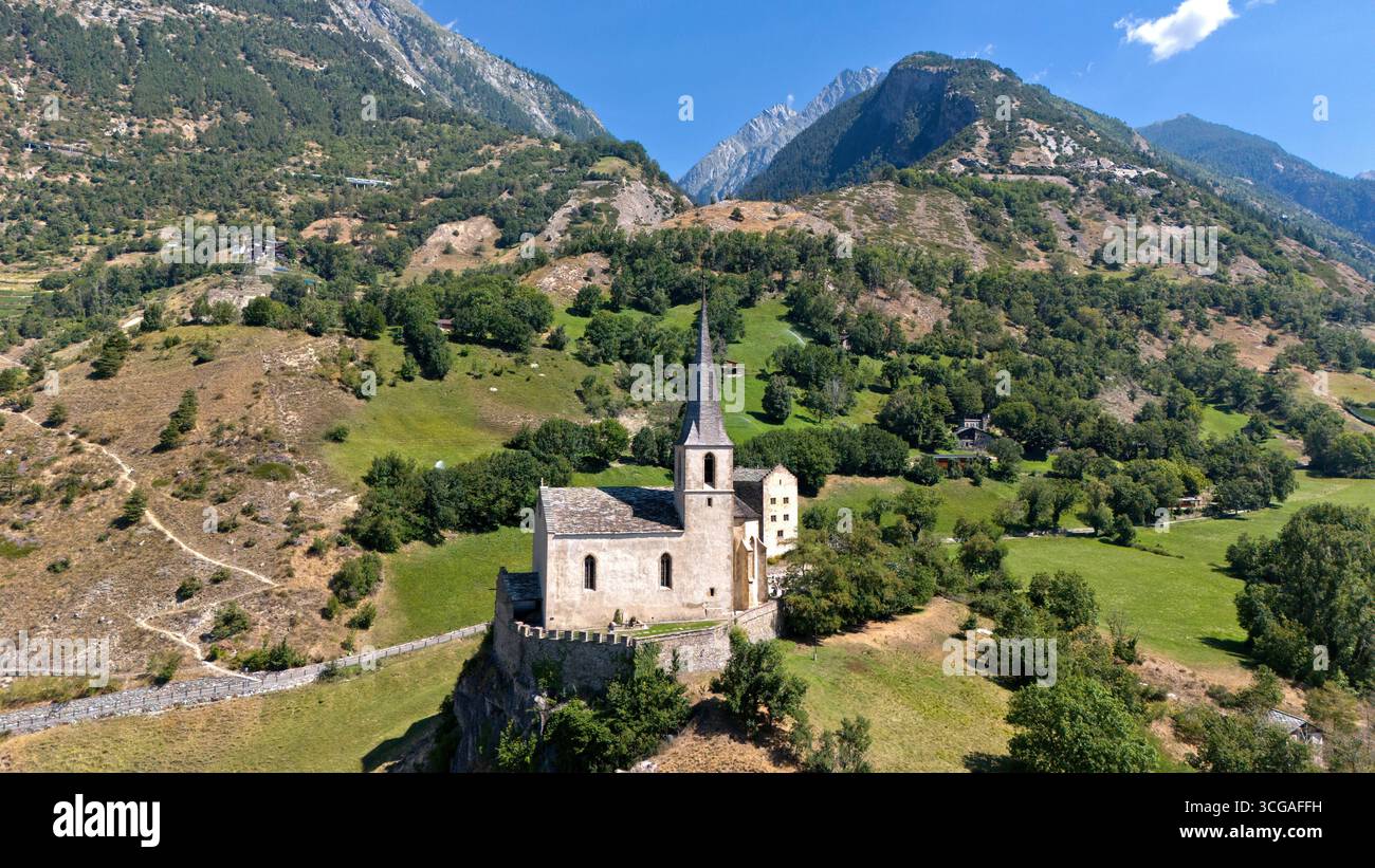 Église du château de Romanus, lieu de repos du poète Rainer Maria Rilke, Raron, Valais, Suisse Banque D'Images