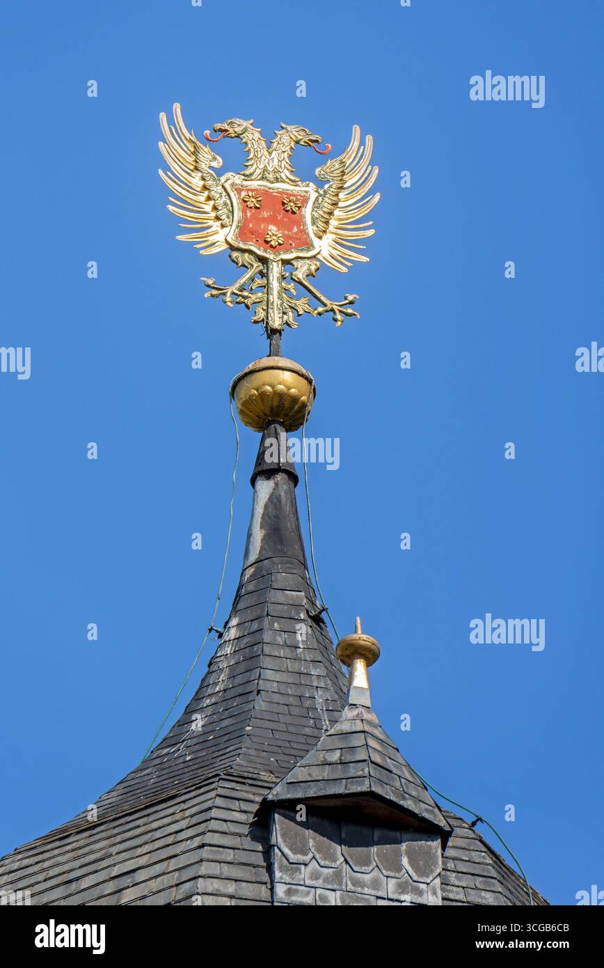 Château d'Arenberg, XVIe siècle Renaissance flamande château montrant Reichsadler / Aigle impérial allemand sur la tour à Heverlee, Brabant flamand, Belgique Banque D'Images