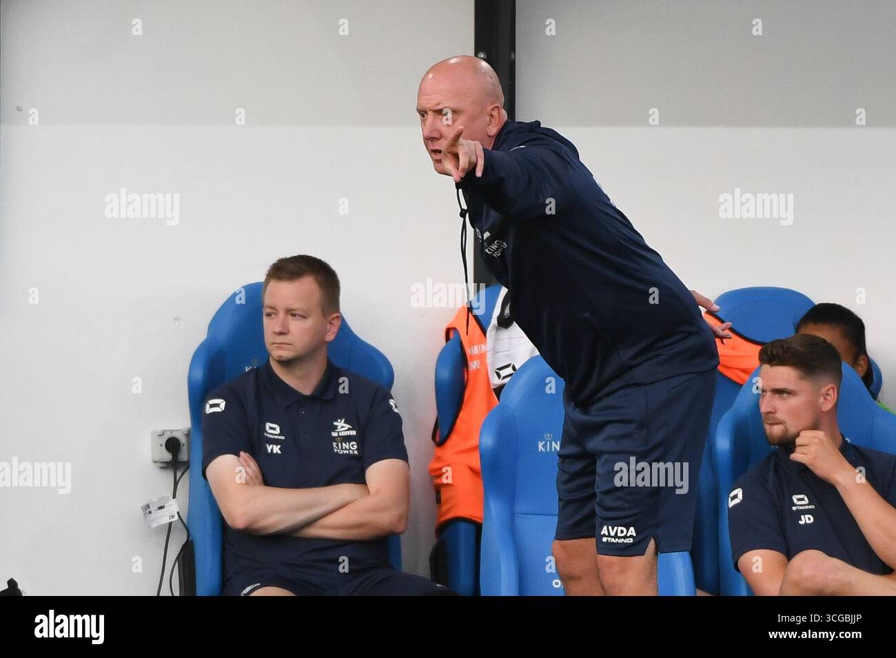 Leuven, Belgique. 27 août 2025. Arno Van Den Abbeel, entraîneur-chef de Louvain, photographié lors d'un match de football entre Oud-Heverlee Louvain Women et le SFK 2000 Sarajevo de Bosnie-Herzégovine, mercredi 27 août 2025 à Louvain, le premier match du tournoi de qualification pour la compétition de l'UEFA Champions League. BELGA PHOTO JILL DELSAUX crédit : Belga News Agency/Alamy Live News Banque D'Images